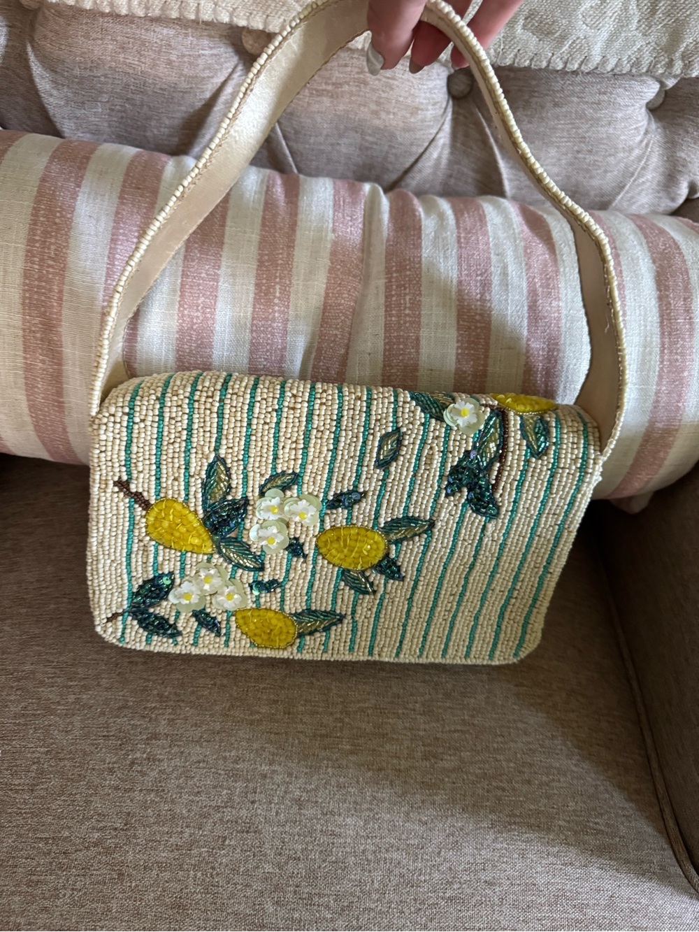 Beaded Lemon bag - Picture 2 of 3